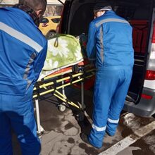 Перевозка лежачего больного из дома в больницу от 3000р.