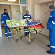 Перевозка лежачего больного в медицинские учреждения и обратно от 6000р